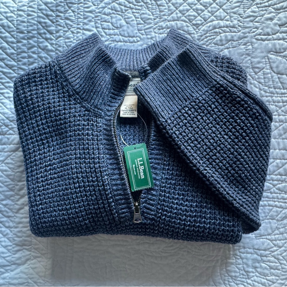 100% organic cotton, New with tags, L.L Bean men’s sweater 1/4 zip. 508975 XLT
